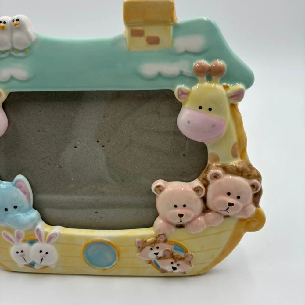 Russ‎ Berrie Noahs Ark Ceramic Picture Frame Pastel Nursery Animal 3D 5x3.5